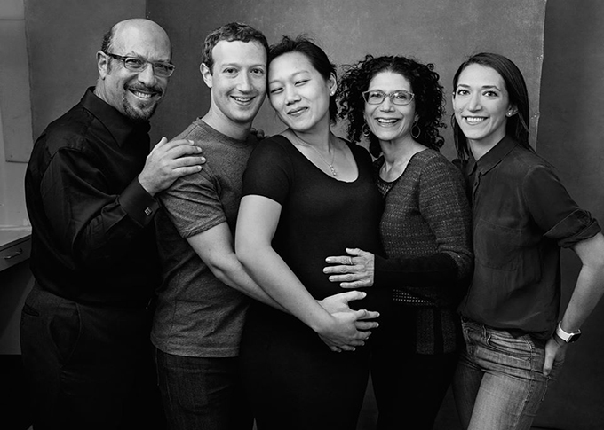 фото by Annie Leibovitz Марк Цукерберг с семьей