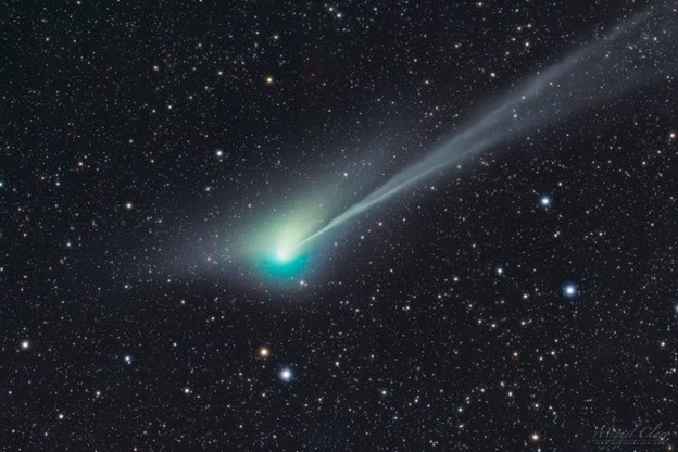 Потрясающие фотографии кометы с оторванным хвостом