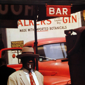 Photo by Saul Leiter